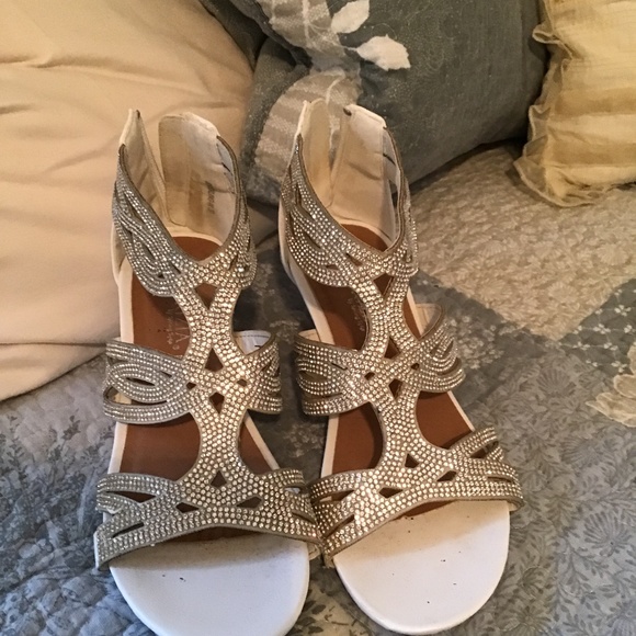 Patrizia by Spring Step Shoes - Patrizia “ sparkling “ white wedges size 37